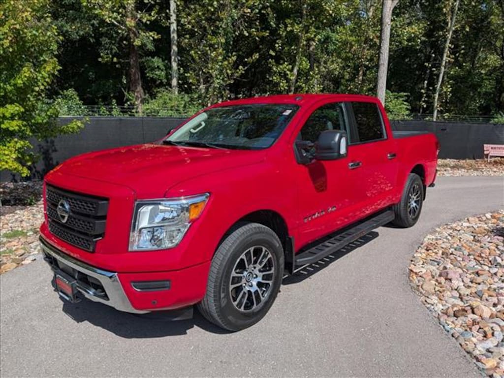 Used 2020 Nissan Titan SV Truck Crew Cab