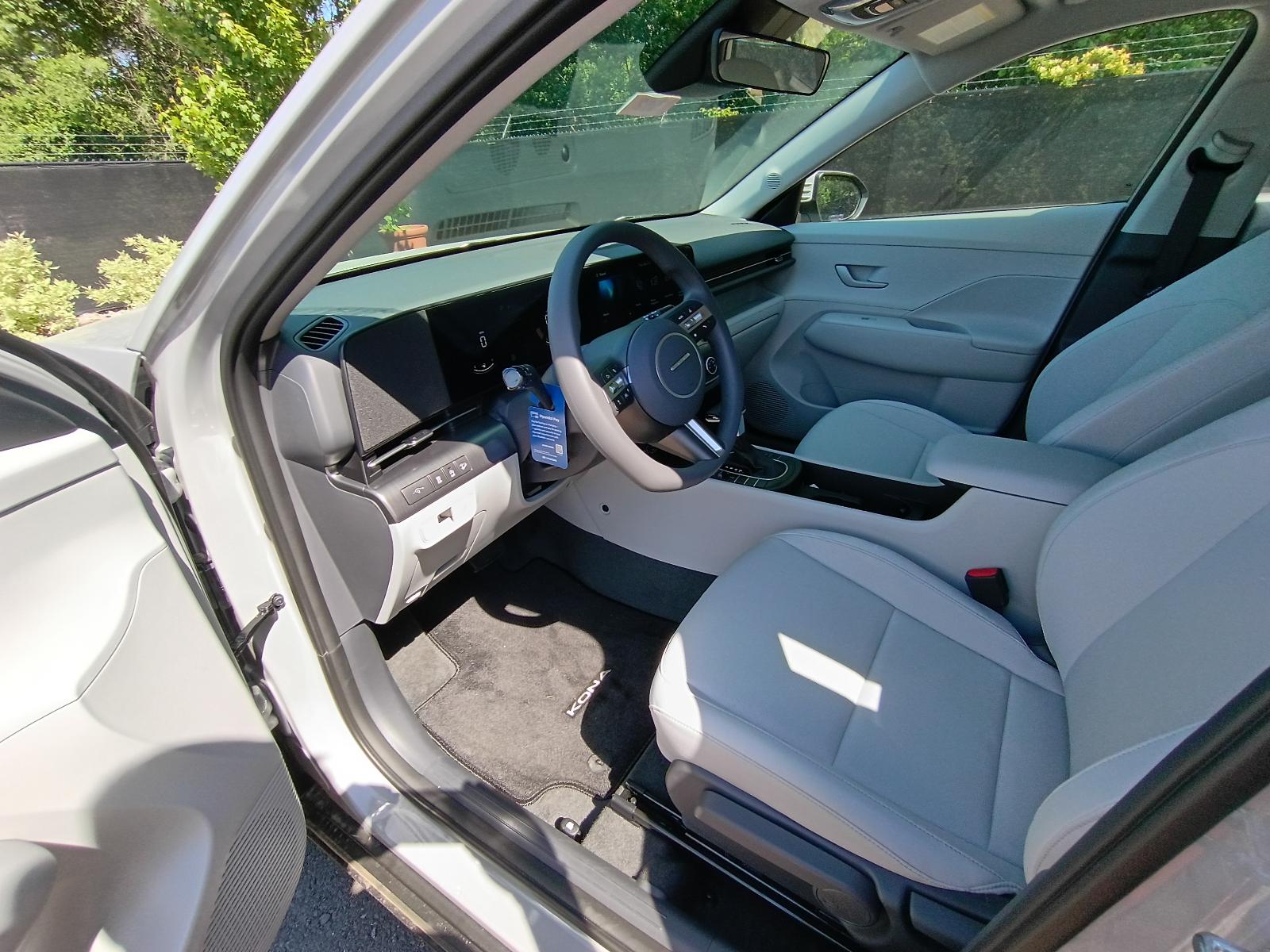 2026 Hyundai Kona SE - Photo 16