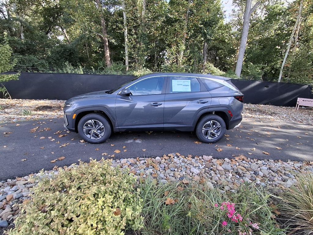 New 2026 Hyundai Tucson Hybrid Blue AWD Blue SE SUV