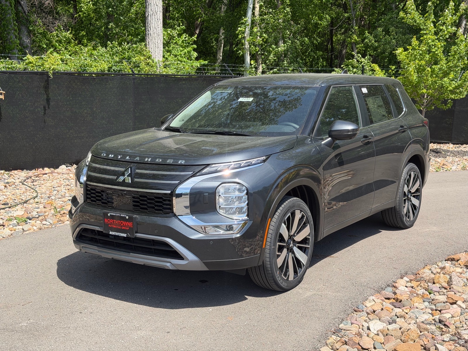 2026 Mitsubishi Outlander SE SUV