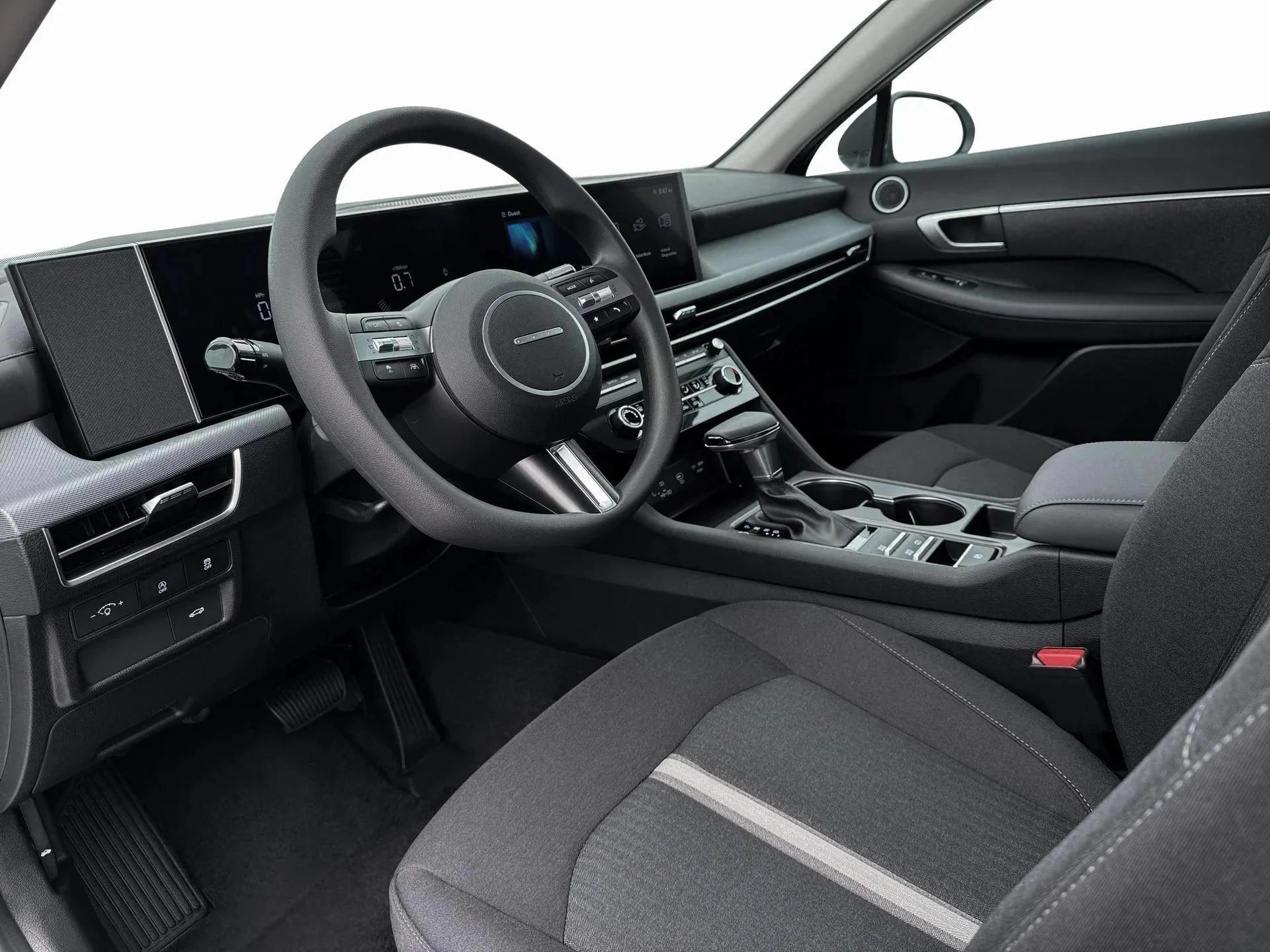 2026 Hyundai Sonata SE - Photo 14