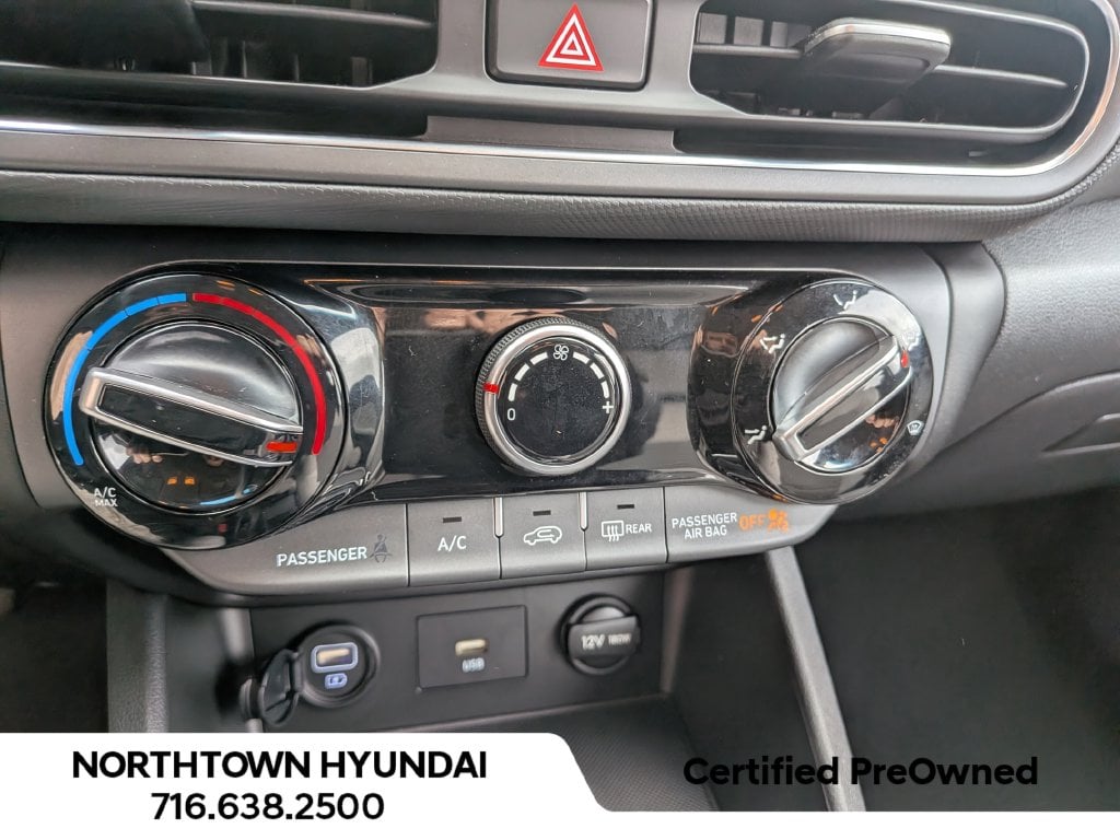 2023 Hyundai Kona SE - Photo 16