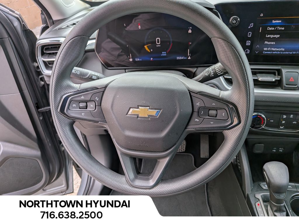 2024 Chevrolet TrailBlazer LS - Photo 9