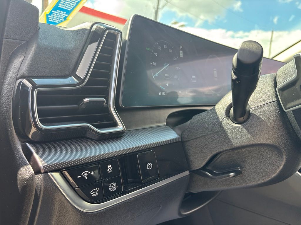 2025 Kia Sportage SX Prestige Hybrid - Photo 24
