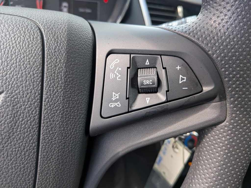 2019 Chevrolet Trax LS - Photo 23