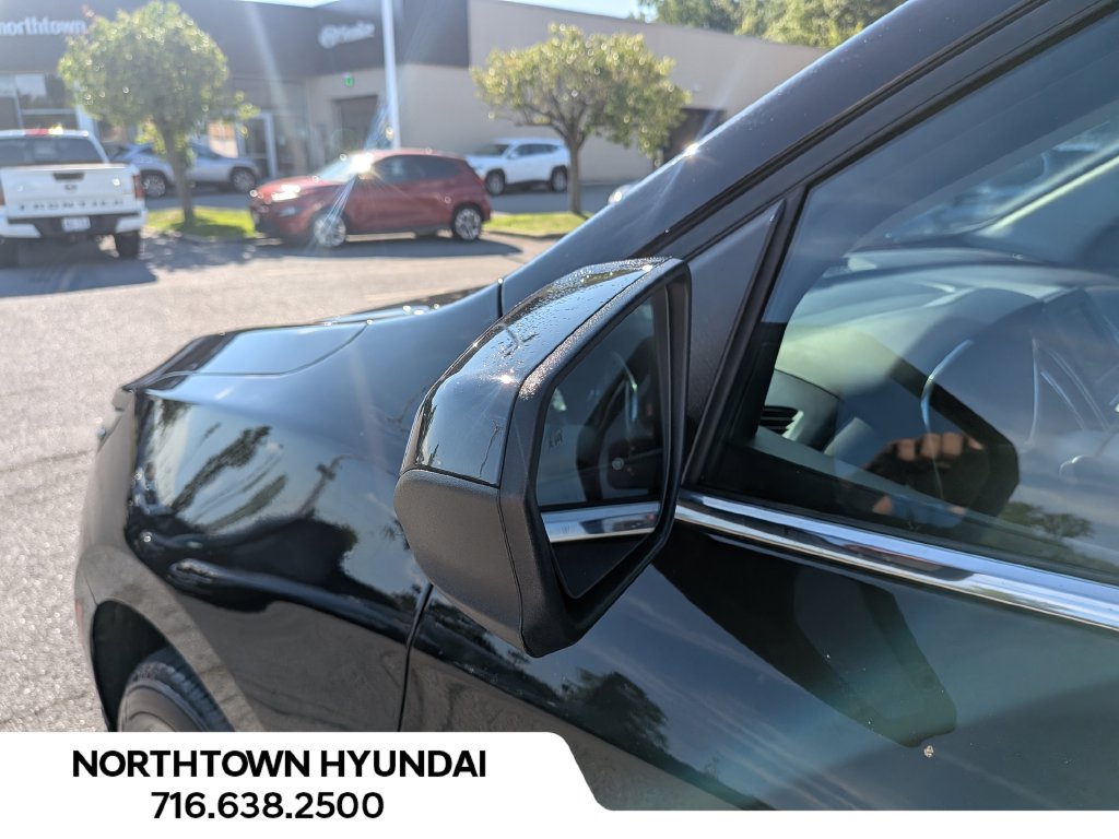 2024 Chevrolet Equinox LT - Photo 37