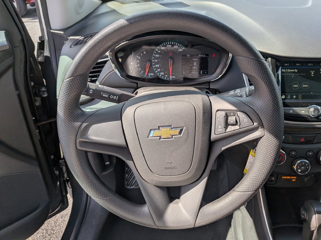 2019 Chevrolet Trax LS - Photo 8