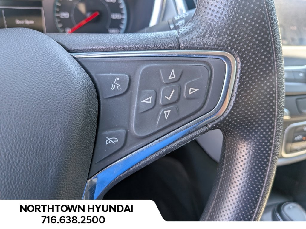 2020 Chevrolet Equinox LS - Photo 23