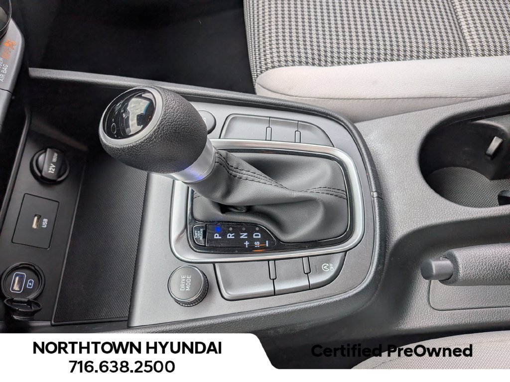 2023 Hyundai Kona SE - Photo 14