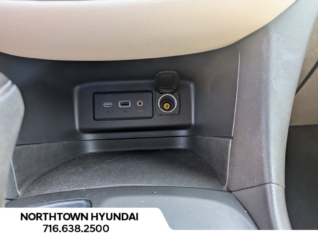 2020 Chevrolet Equinox LS - Photo 16
