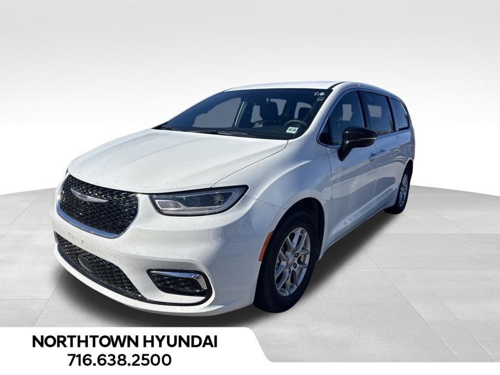2026 Chrysler Pacifica