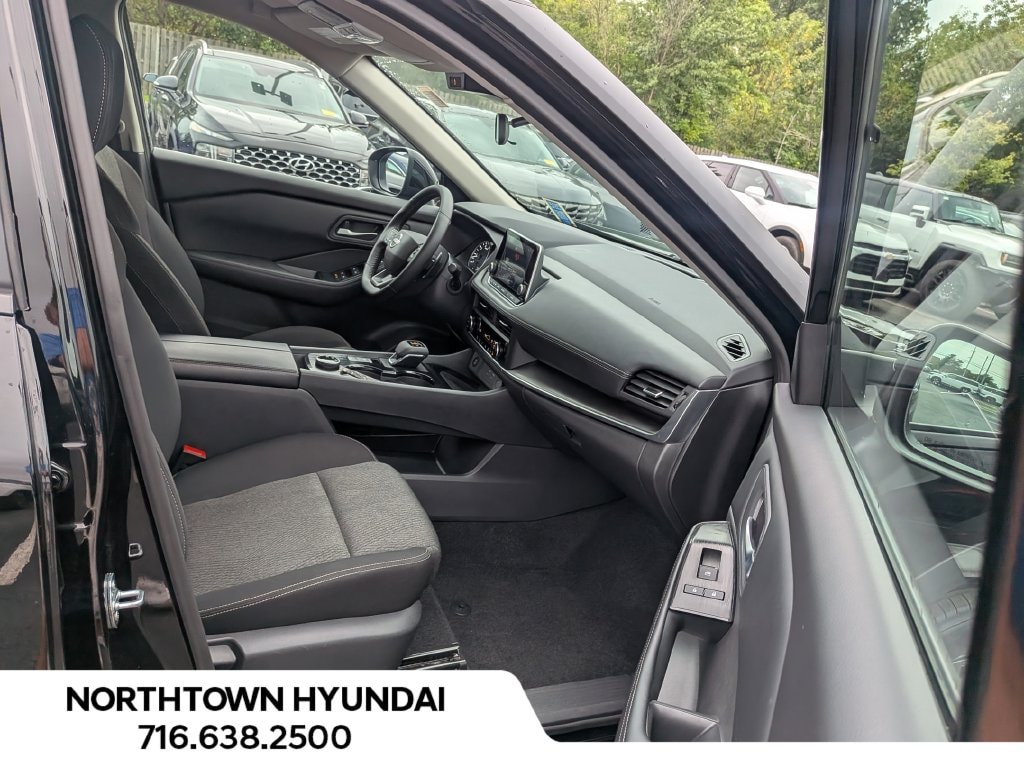 2026 Nissan Rogue SV - Photo 35