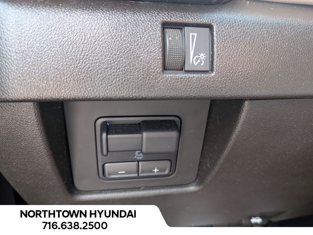 2023 GMC Canyon AT4X - Photo 27