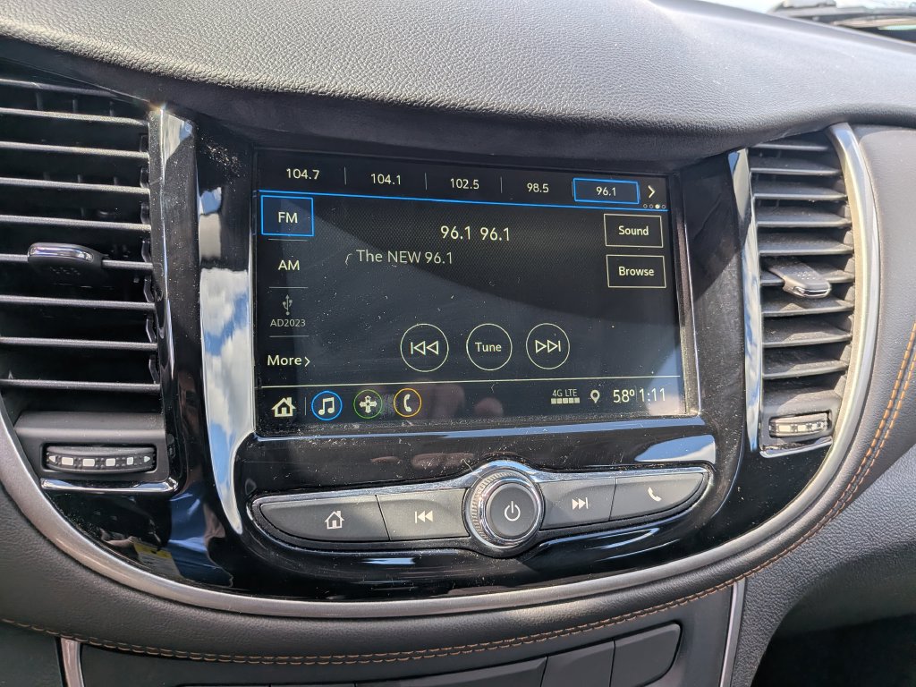 2019 Chevrolet Trax LS - Photo 20