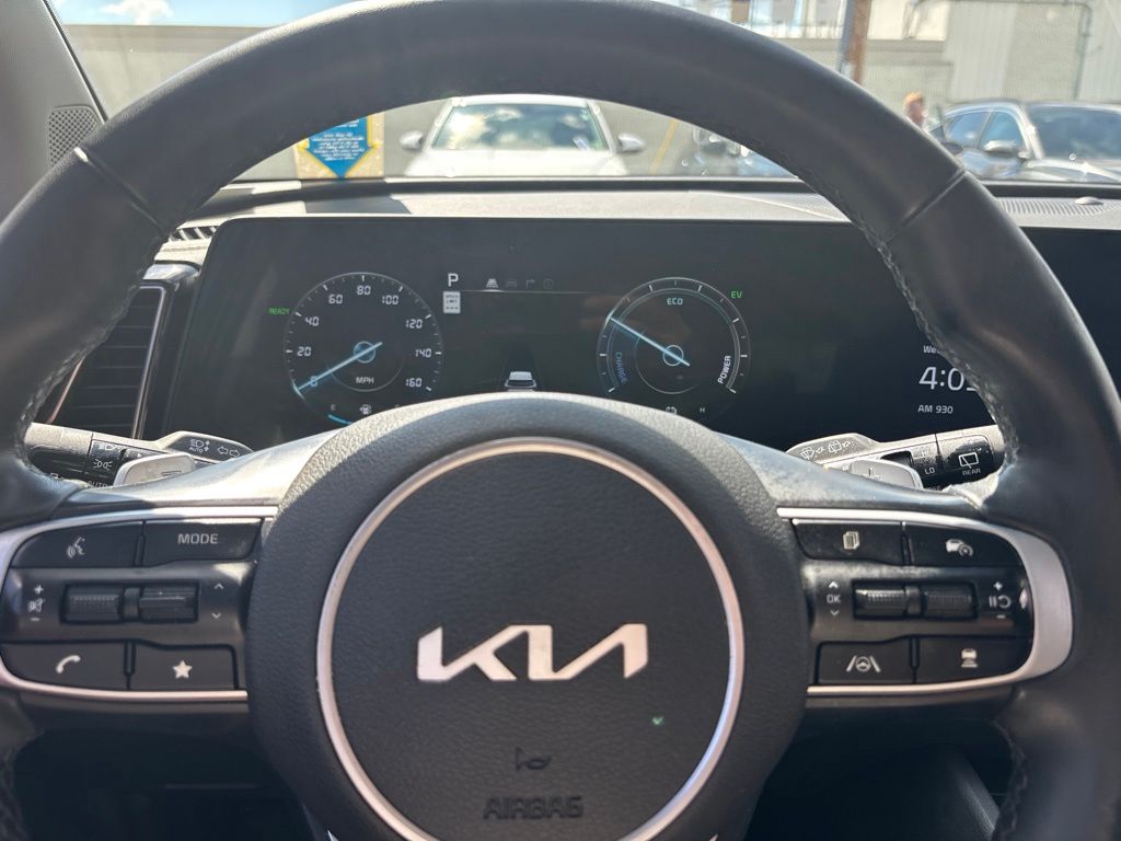 2025 Kia Sportage SX Prestige Hybrid - Photo 17