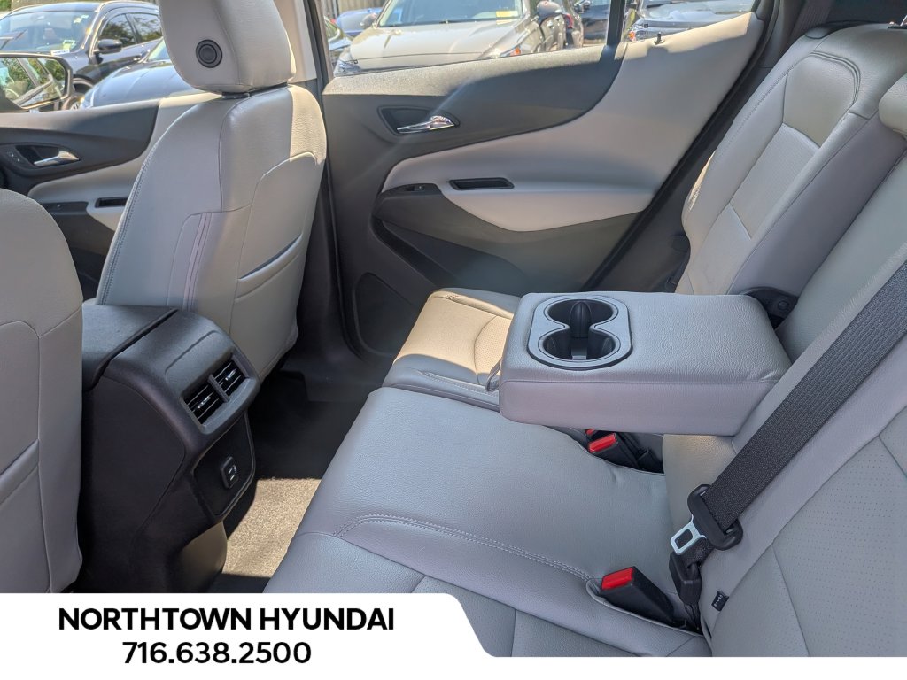 2020 Chevrolet Equinox LS - Photo 12