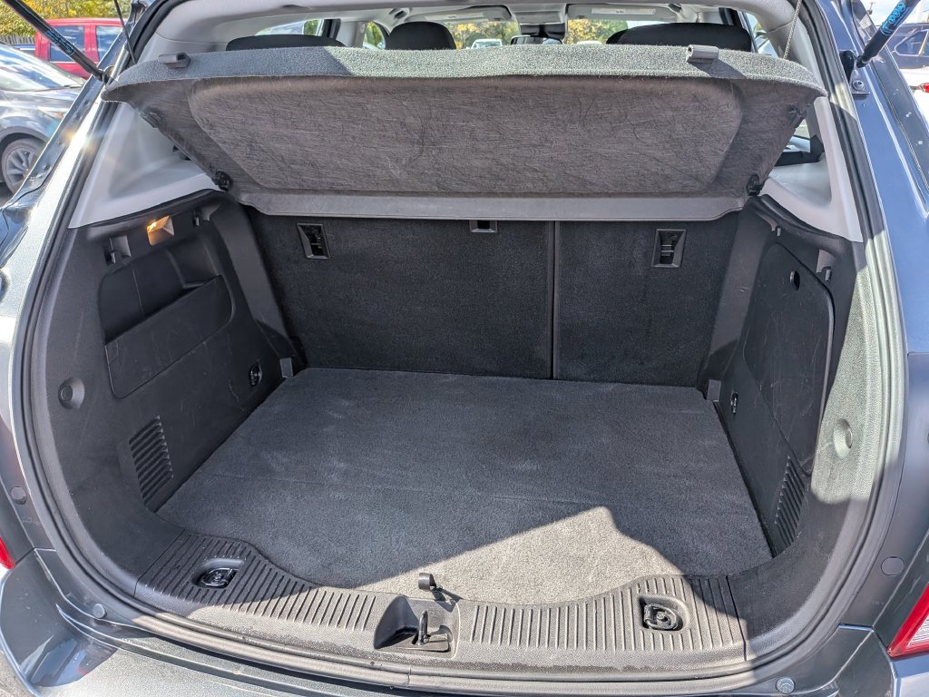 2019 Chevrolet Trax LS - Photo 30