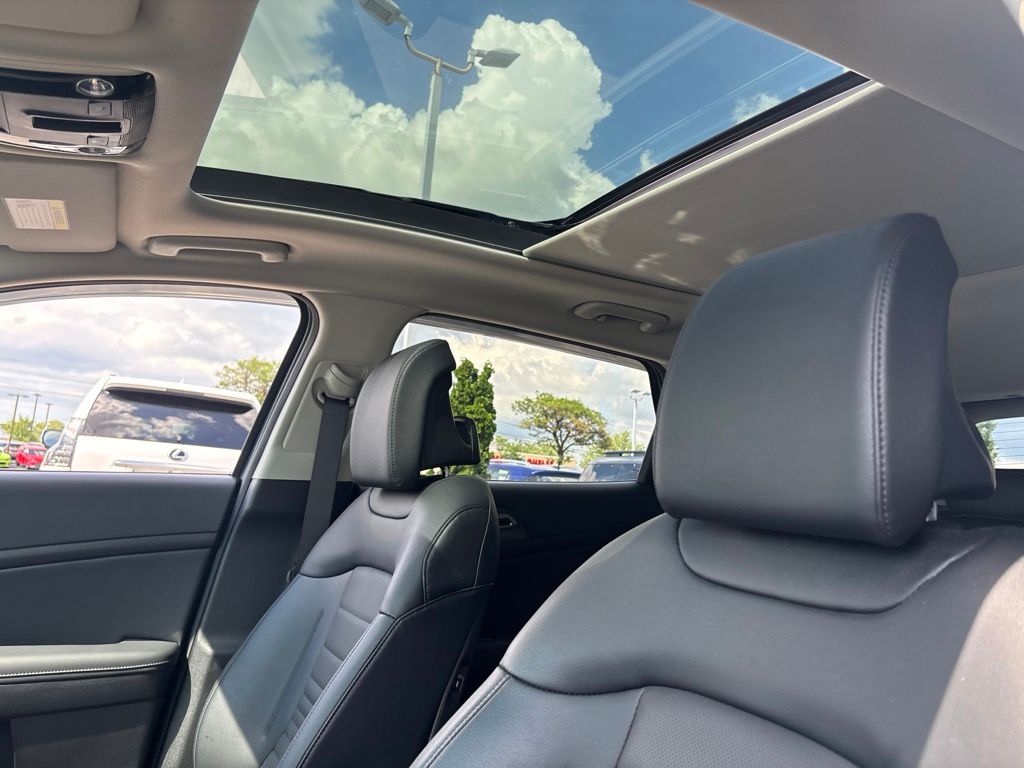 2025 Kia Sportage SX Prestige Hybrid - Photo 11