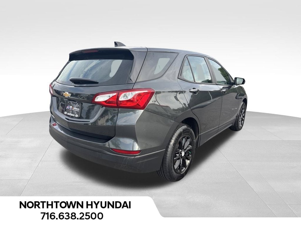 2020 Chevrolet Equinox LS - Photo 3