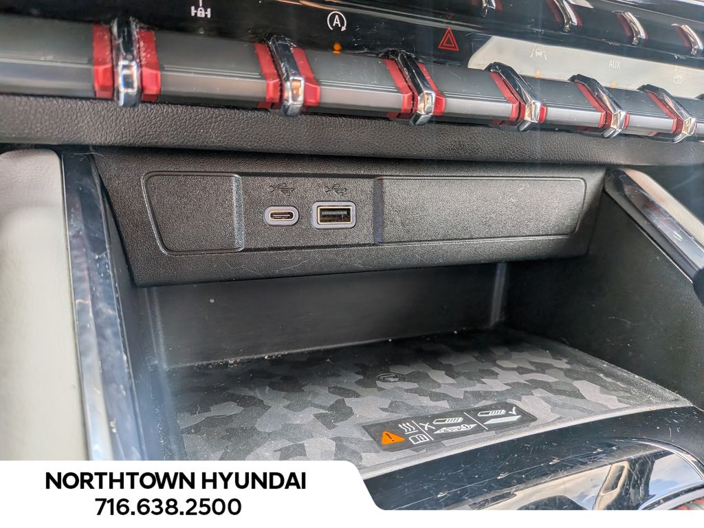 2023 GMC Canyon AT4X - Photo 17