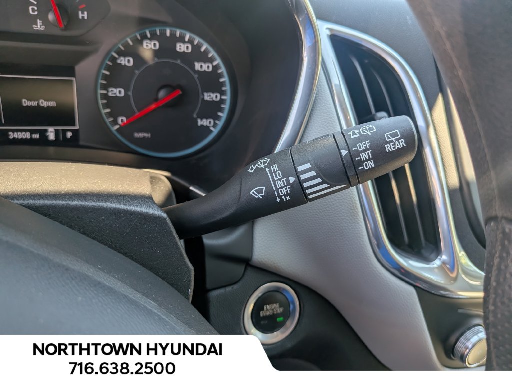 2020 Chevrolet Equinox LS - Photo 21