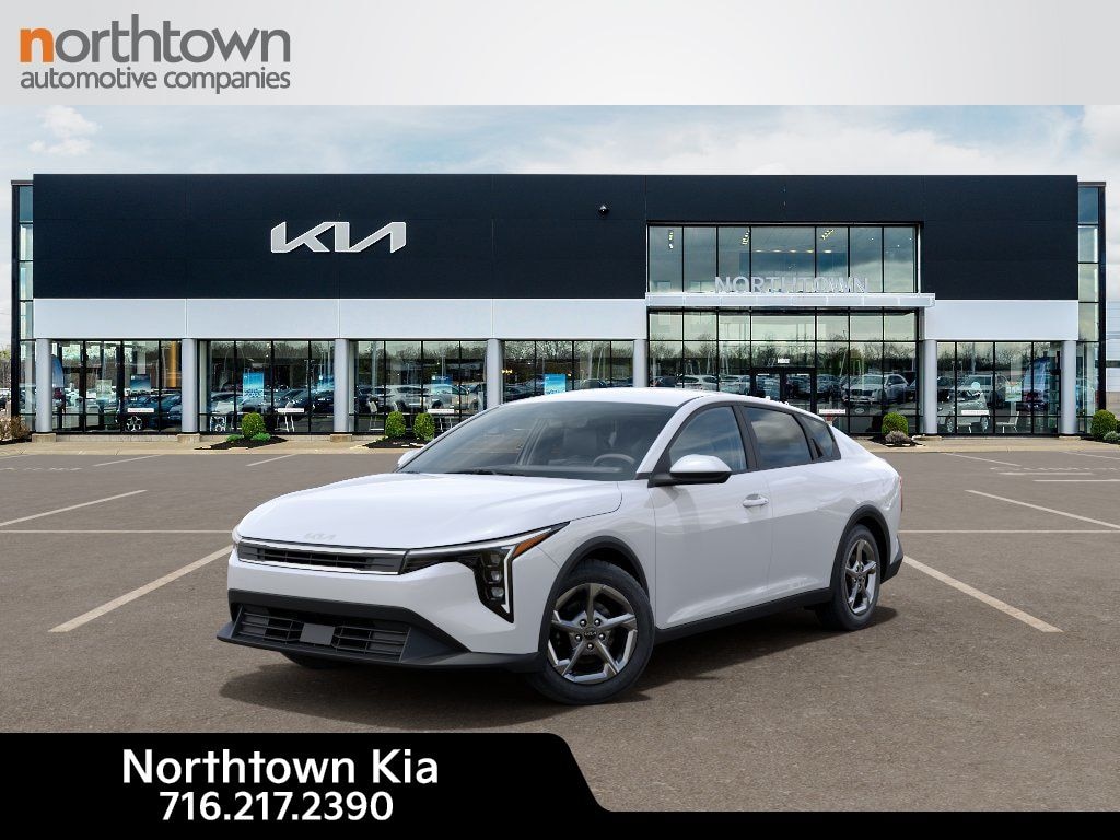 New 2026 Kia K4 LXS Sedan