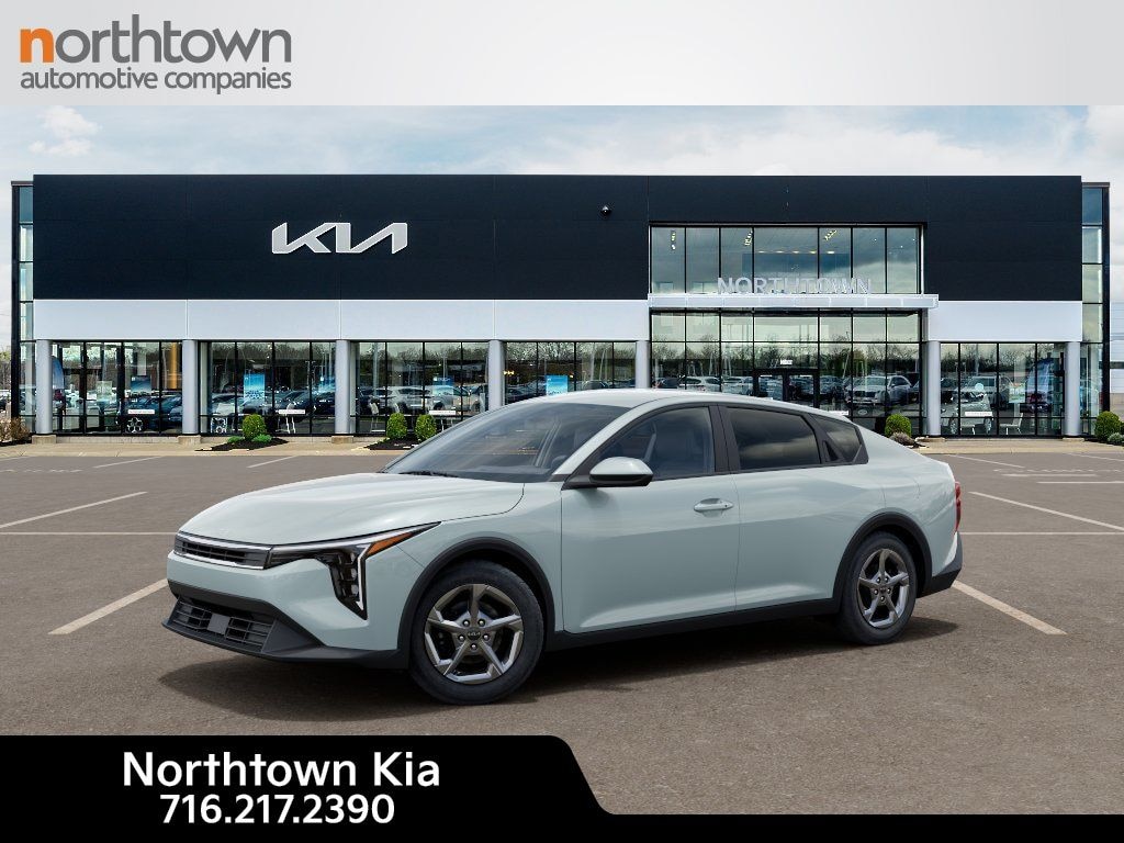 New 2026 Kia K4 LXS Sedan