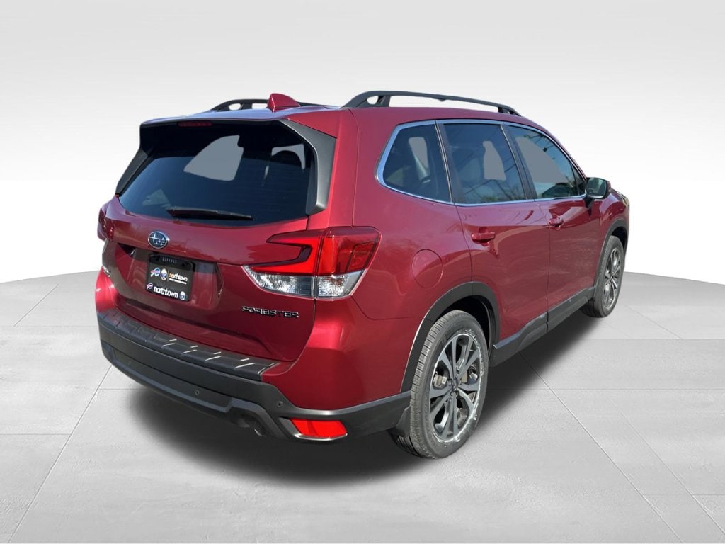2023 Subaru Forester Limited - Photo 6