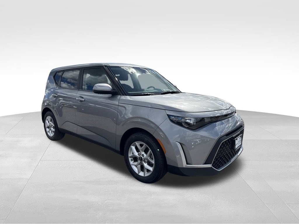 Certified 2023 Kia Soul LX Hatchback
