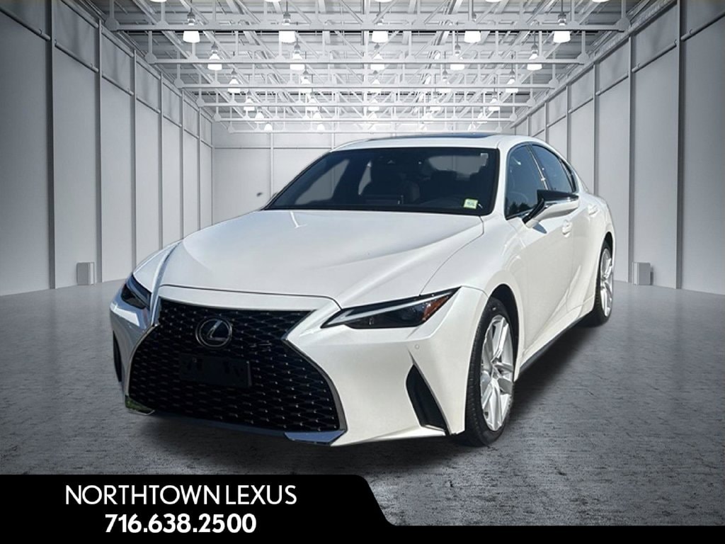 2021 Lexus IS