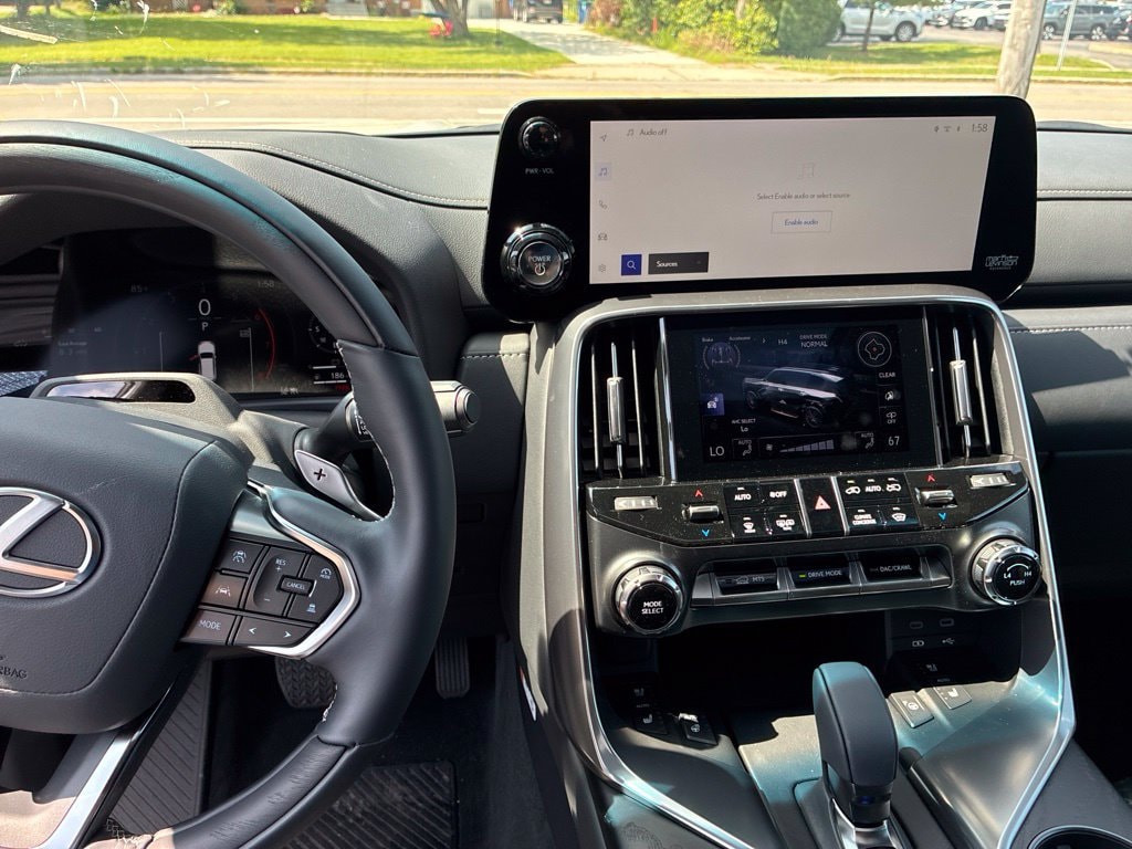 2026 Lexus LX 700h Luxury - Photo 13