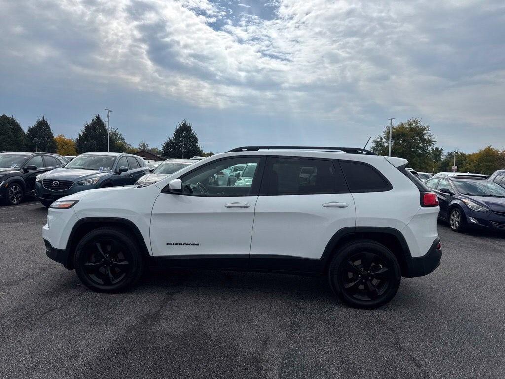 Used 2015 Jeep Cherokee Latitude SUV