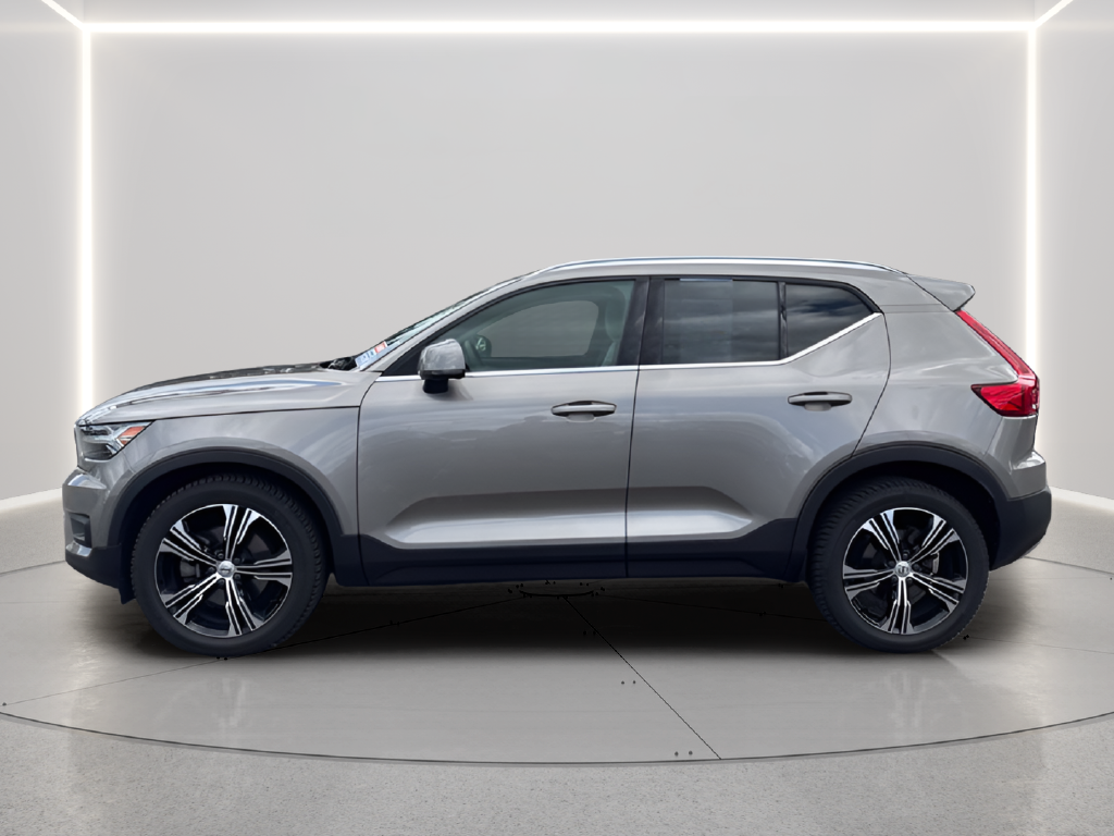 Used 2021 Volvo XC40 T5 Inscription SUV