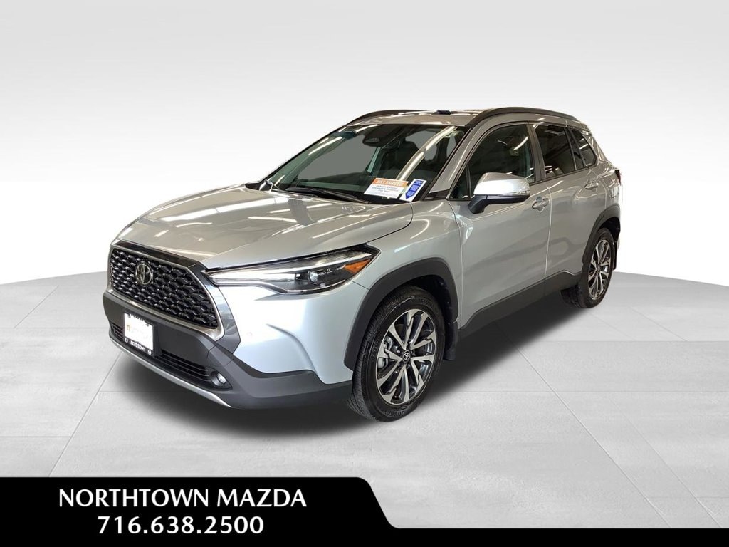 Used 2024 Toyota Corolla Cross XLE SUV