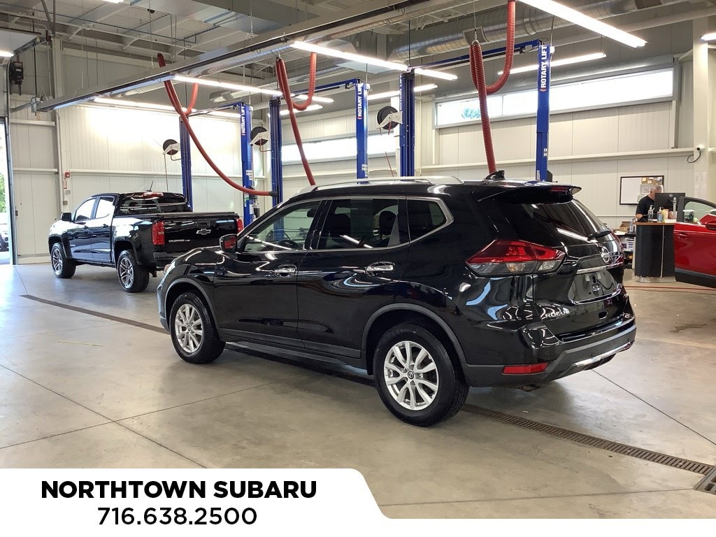 Used 2020 Nissan Rogue SV SUV