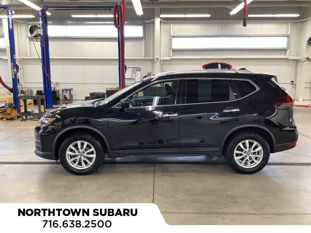 Used 2020 Nissan Rogue SV SUV