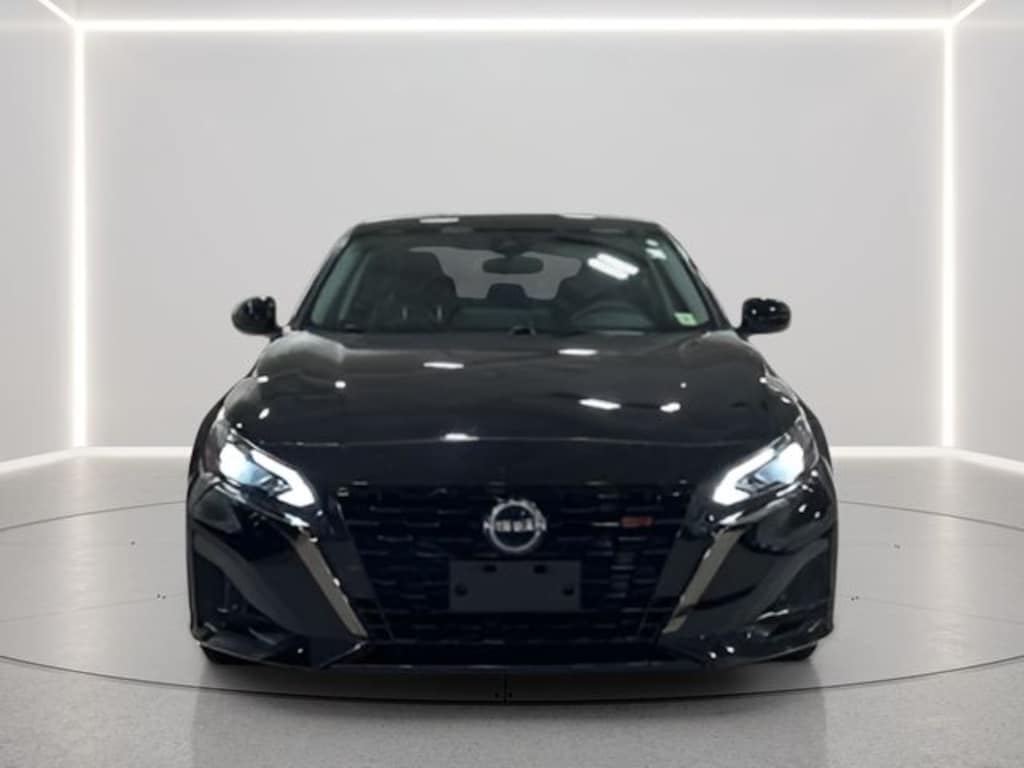 Used 2023 Nissan Altima 2.5 SR Sedan