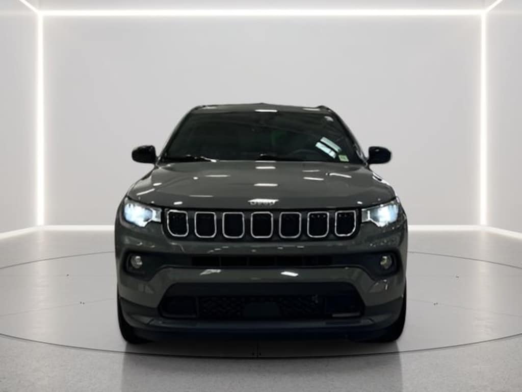 Used 2023 Jeep Compass Latitude Lux SUV