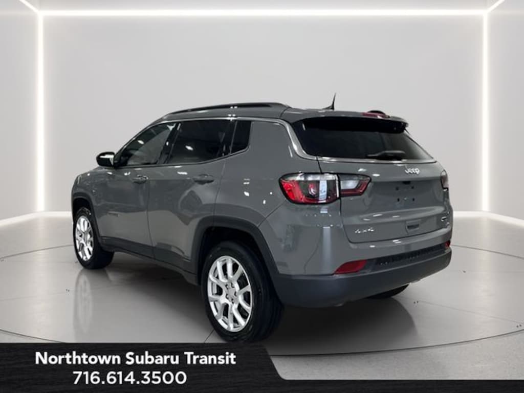 Used 2023 Jeep Compass Latitude Lux SUV