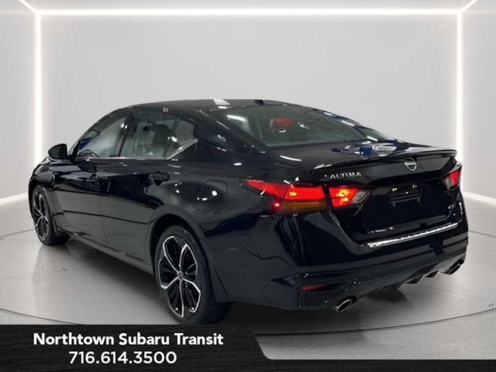 Used 2023 Nissan Altima 2.5 SR Sedan