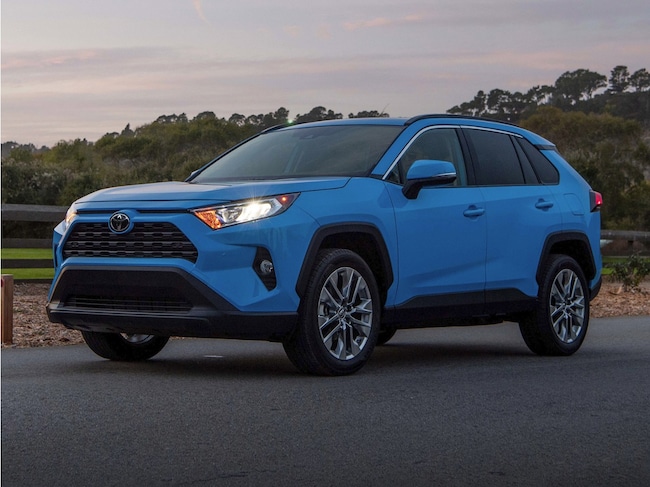 2020 Toyota RAV4 LE SUV