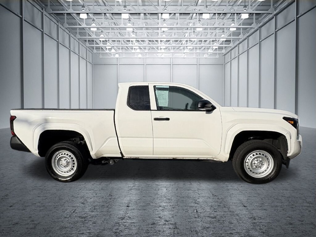 Used 2025 Toyota Tacoma SR Truck