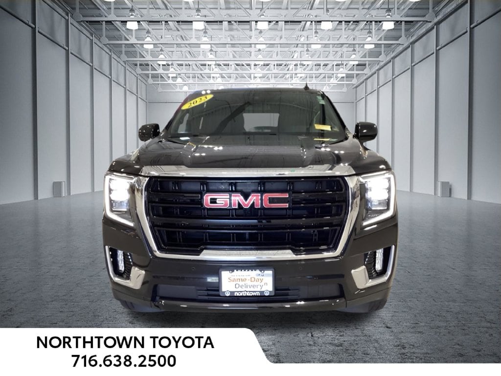 Used 2023 GMC Yukon SLE SUV