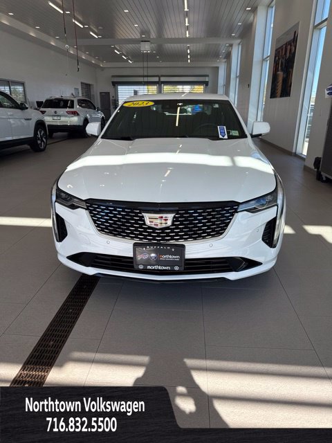 2023 Cadillac CT4