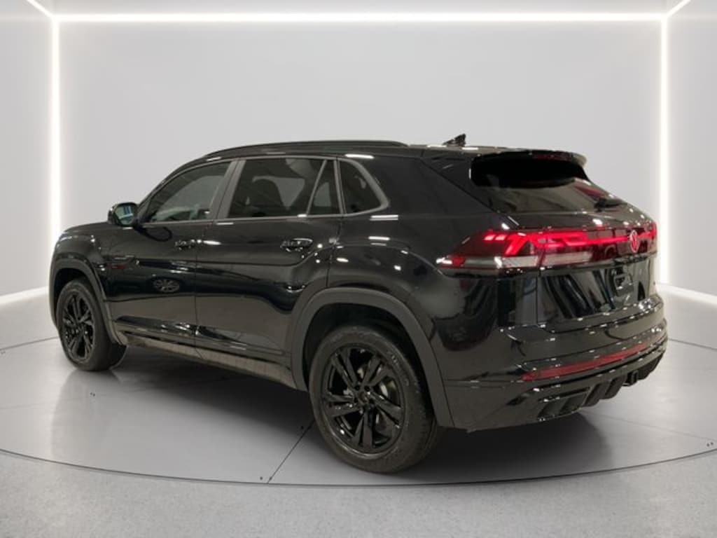 New 2026 Volkswagen Atlas Cross Sport SEL R-Line Black SUV