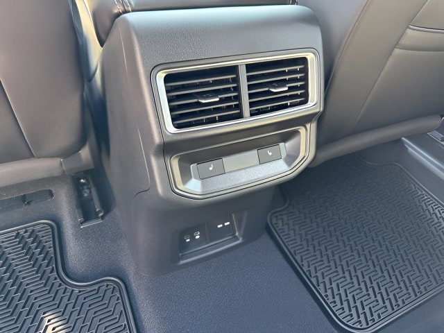 2026 Volkswagen Atlas Cross Sport SEL Premium R-LINE - Photo 22