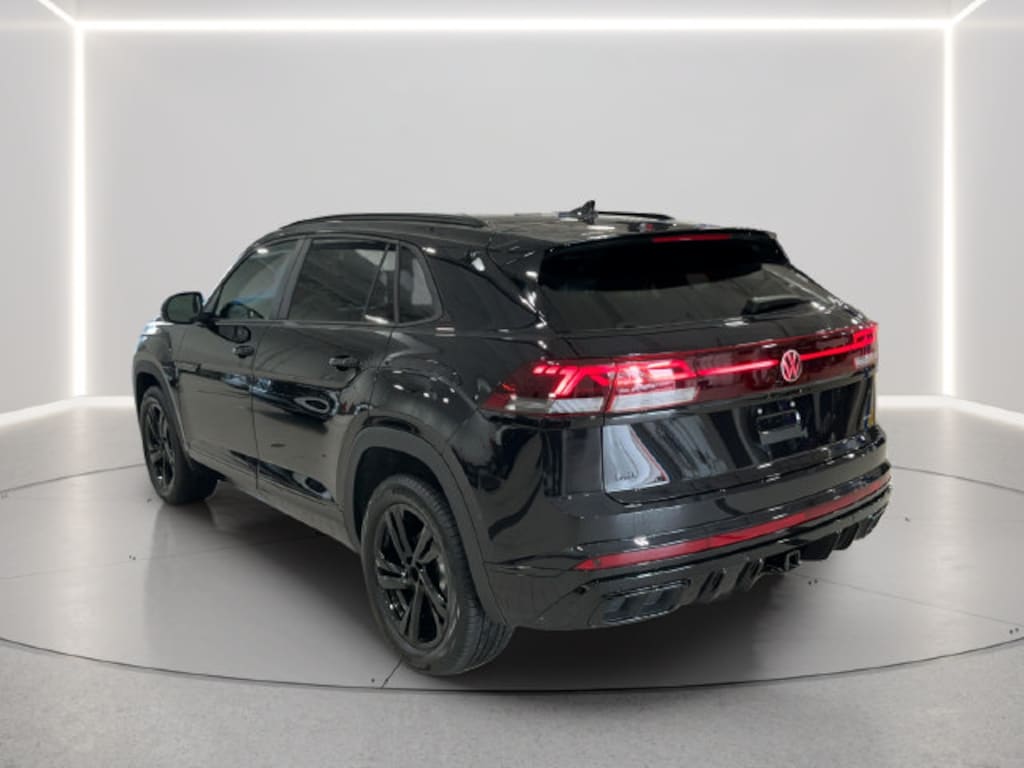 New 2026 Volkswagen Atlas Cross Sport SEL R-Line Black SUV