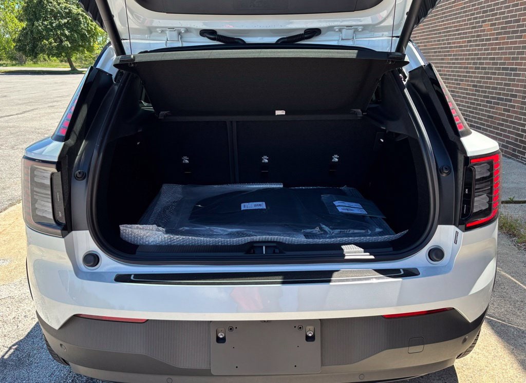 2026 Volvo EX30 Plus - Photo 18