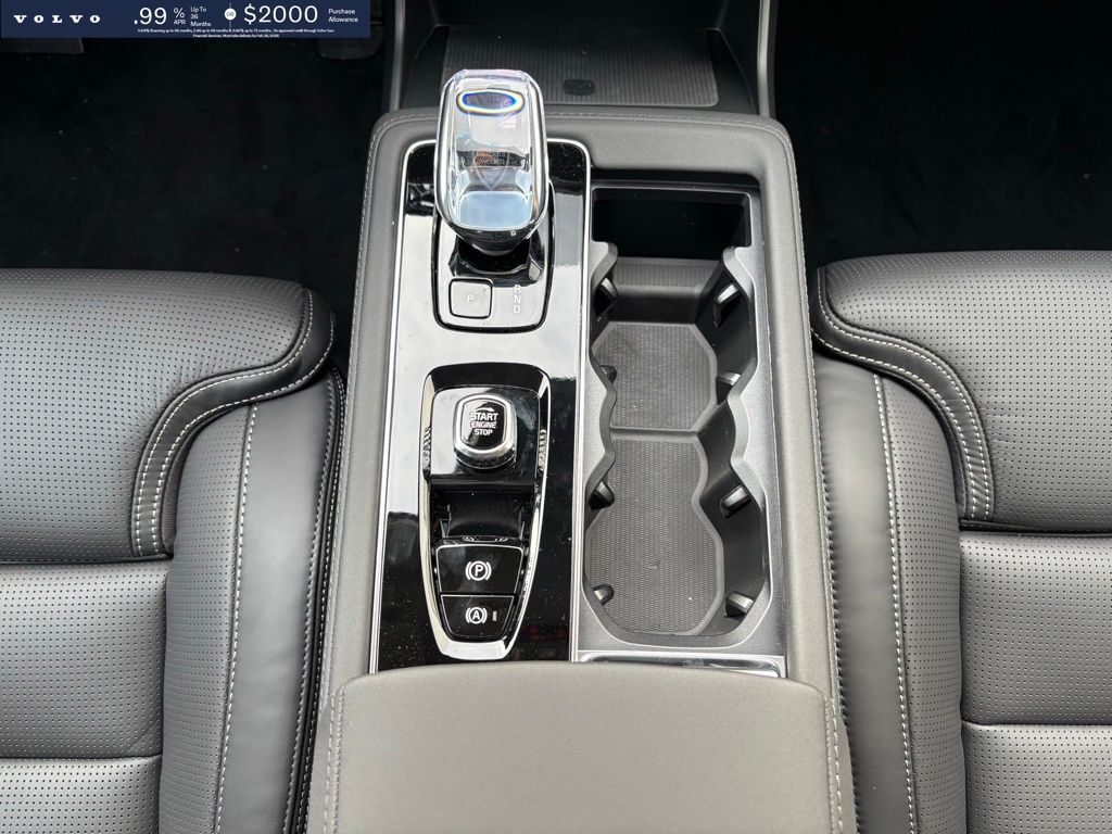 2026 Volvo XC90 Ultra - Photo 13