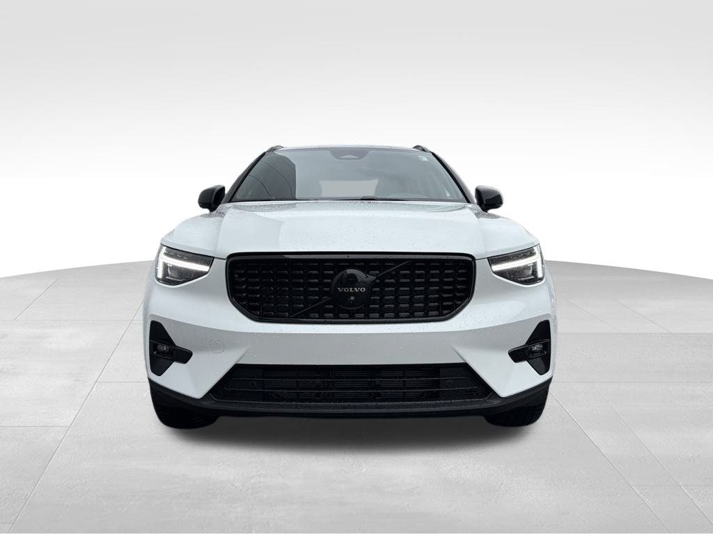 2026 Volvo XC40 Ultra Black Edition - Photo 8